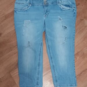 Amethyst Jeans Blue Cropped Distressed Denim